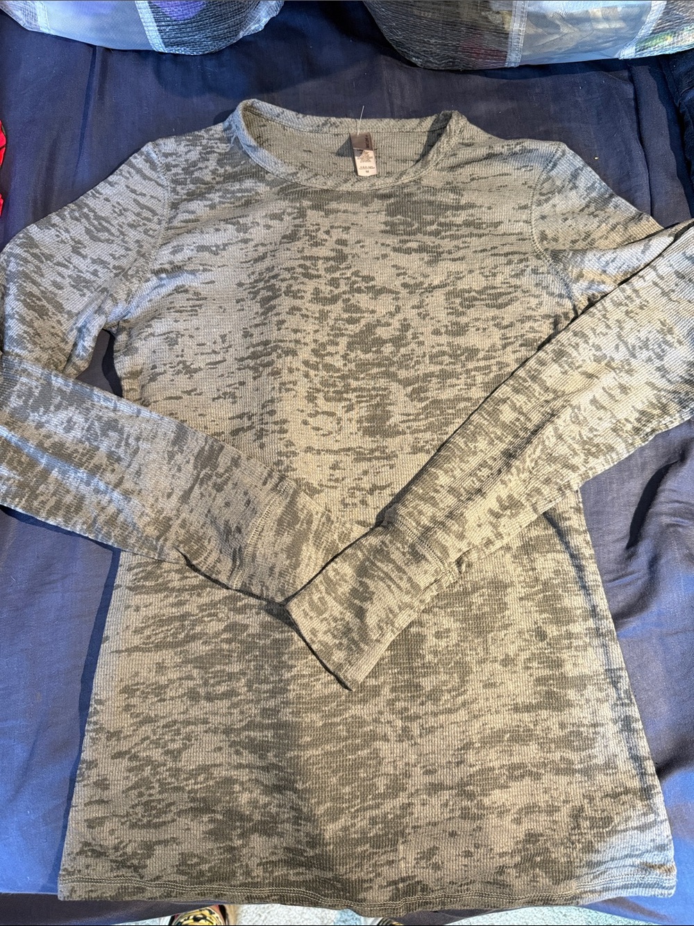 Women’s Long-Sleeve Heathered Crewneck Thermal - Grey